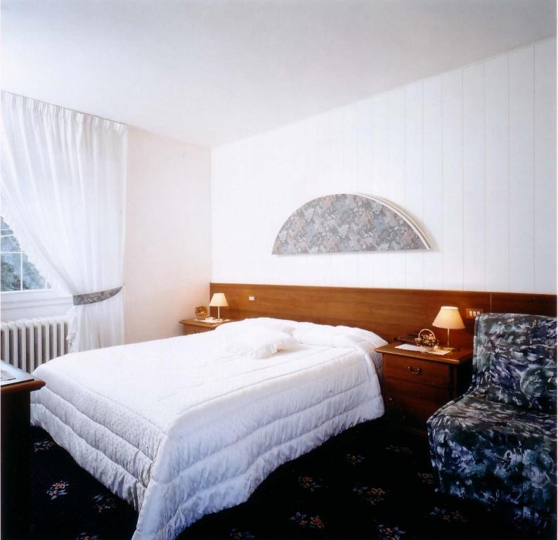Hotel Bruna リッツァーノ・イン・ベルヴェデーレ 部屋 写真